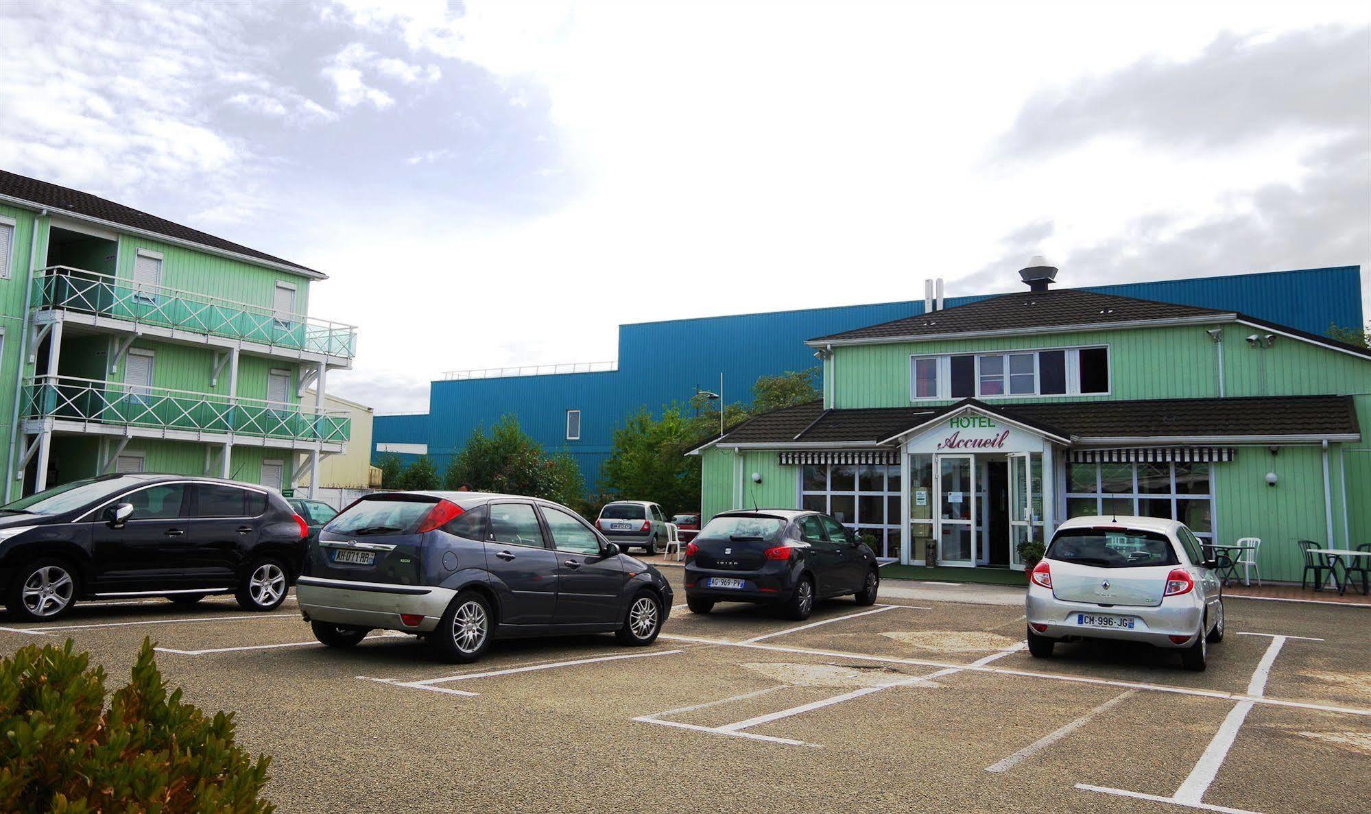 Premiere Classe Coignieres Bagian luar foto